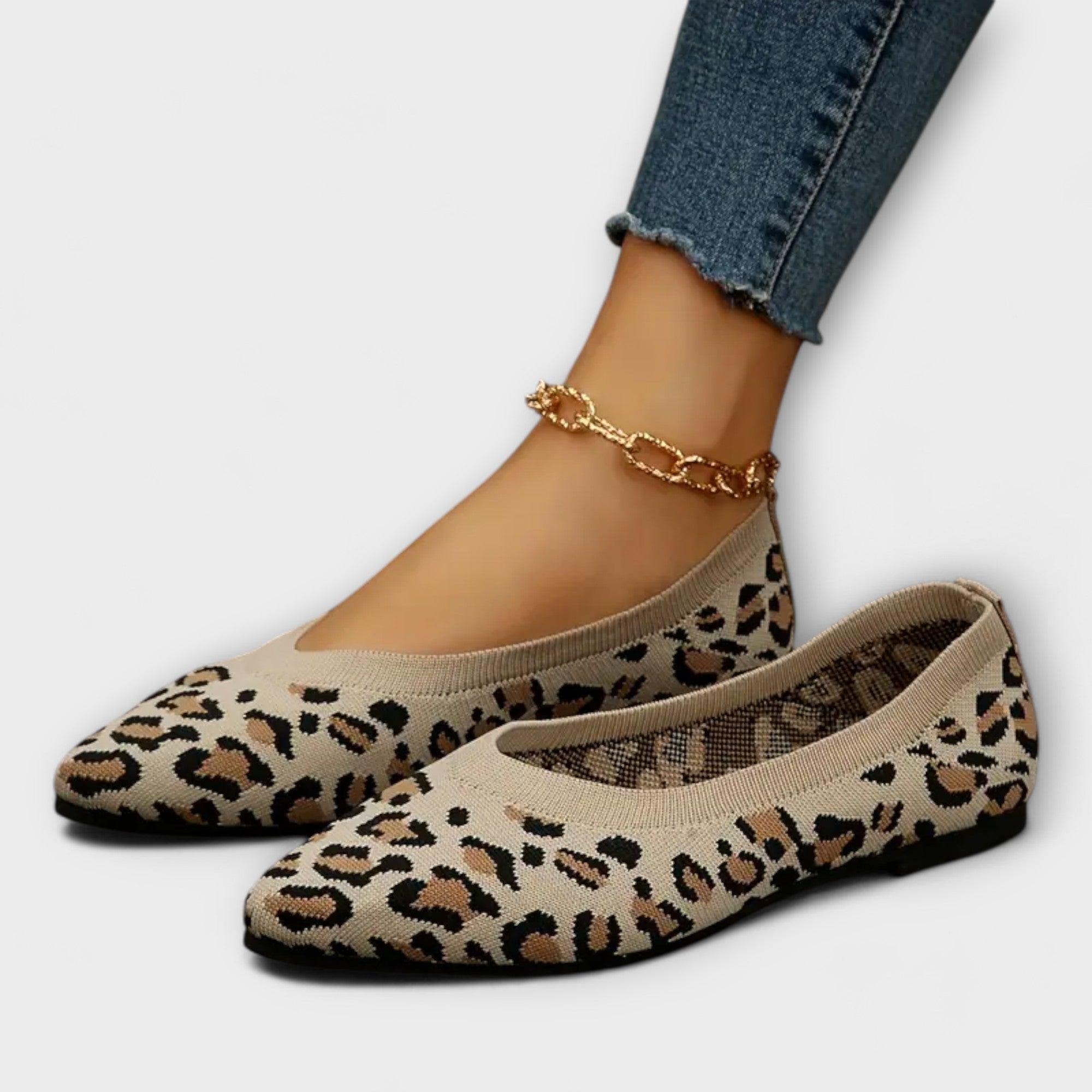 BUTY Z OSTRYMI NOSKAMI W WZÓR LAMPARTA