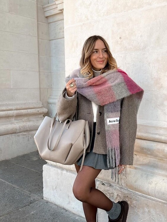 Pernilla – Elegancka torba z bocznymi wykończeniami