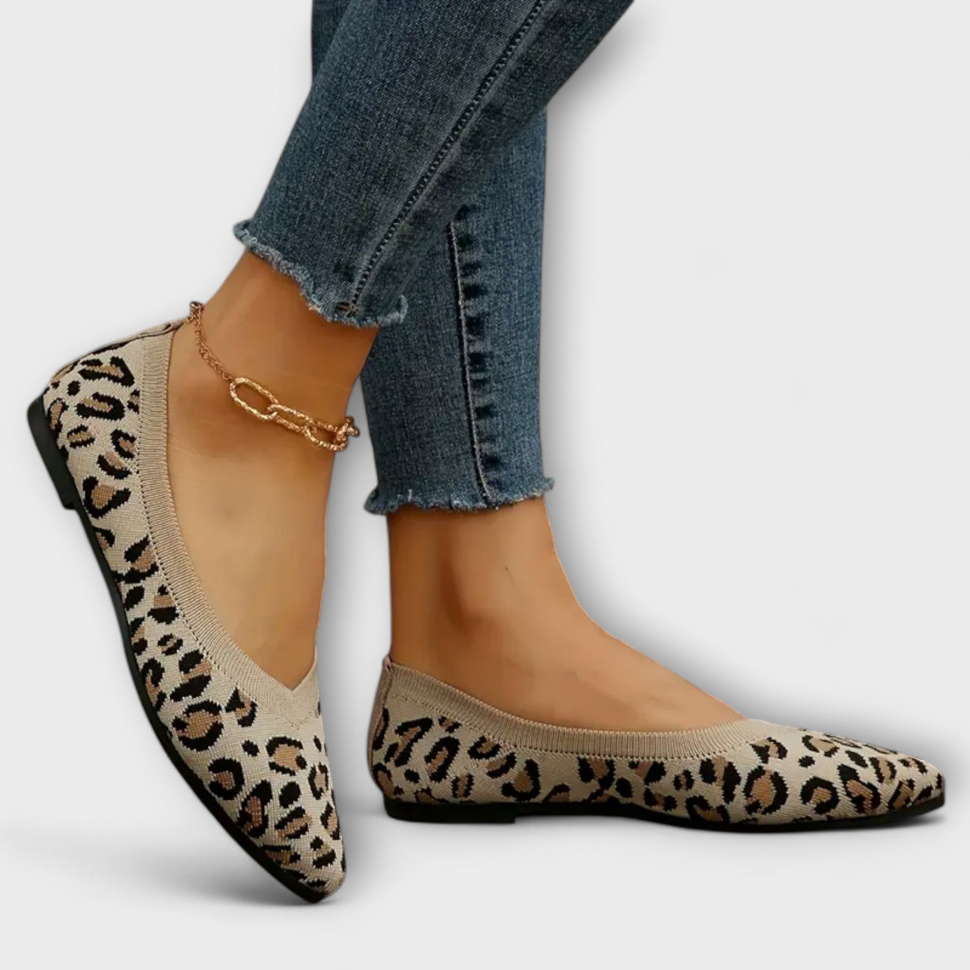 BUTY Z OSTRYMI NOSKAMI W WZÓR LAMPARTA